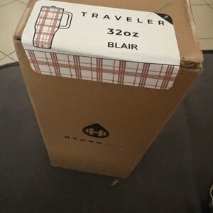 HydroJug Traveler 32oz Blair - Brown and White